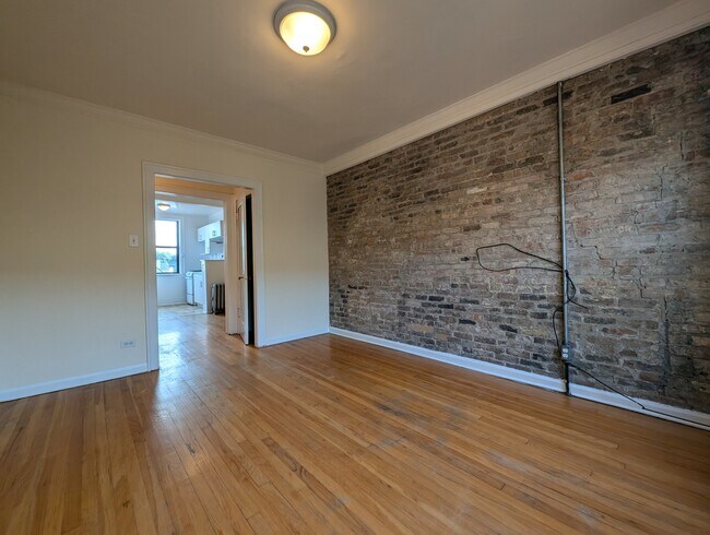 Building Photo - 2334.5 N Spaulding Ave