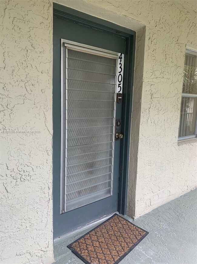Building Photo - 1830 SW 81st Ave