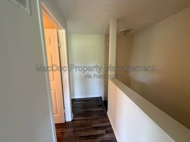 Building Photo - 4749 Hedrick Ln