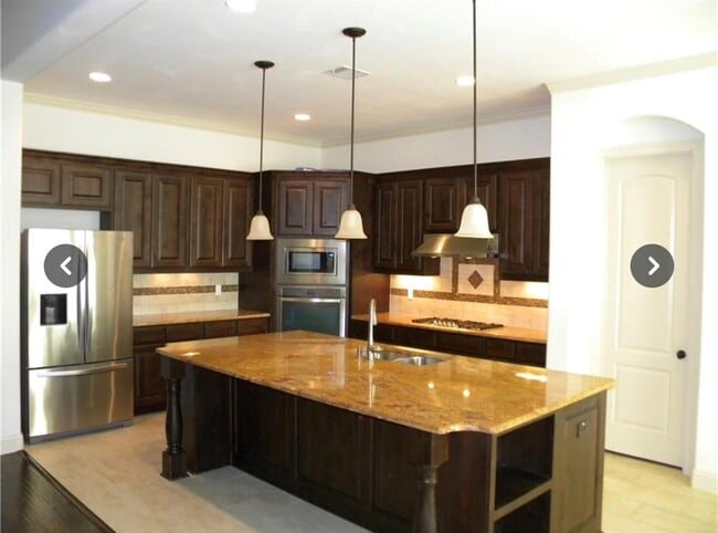 Building Photo - 906 Madison Fork Dr