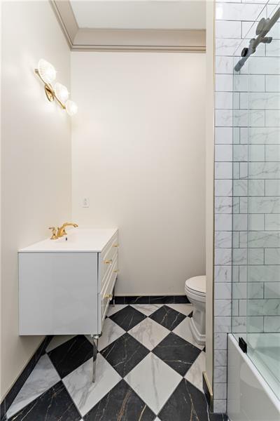 Building Photo - 915 Liberty Ave