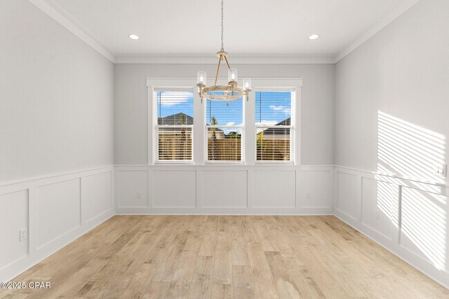 Building Photo - 201 N San Souci Blvd
