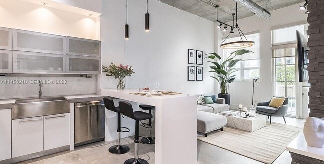 Building Photo - 2001 S Biscayne Blvd