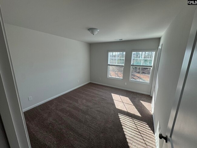 Building Photo - 811 Coburg Ln