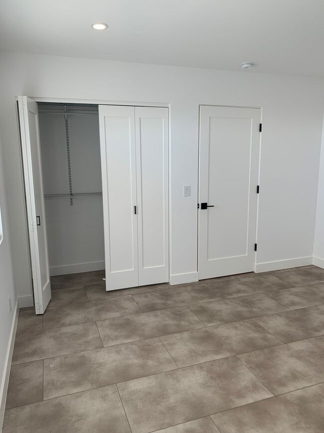 Building Photo - Clear Point Home - Ventura- Ocean Views - 4+3.5