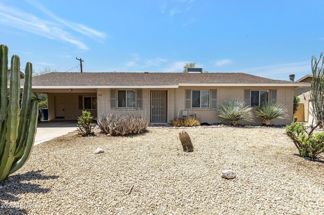 Building Photo - 1812 N McAllister Ave