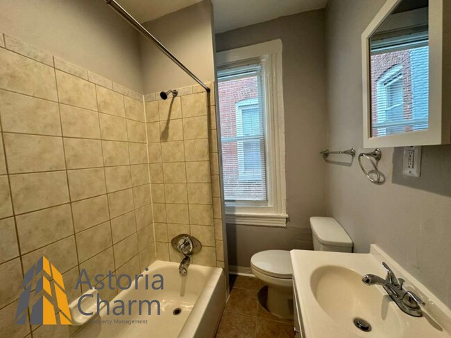 Building Photo - 3 Bedroom with Fenced Yard and Spacious Primary Bedroom near Coppin University