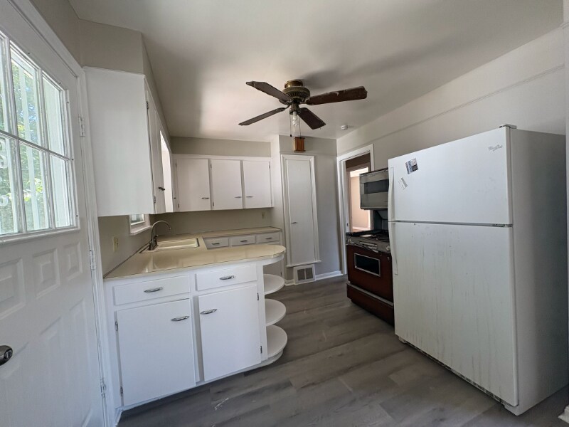 Building Photo - 1055 Whittier Ave