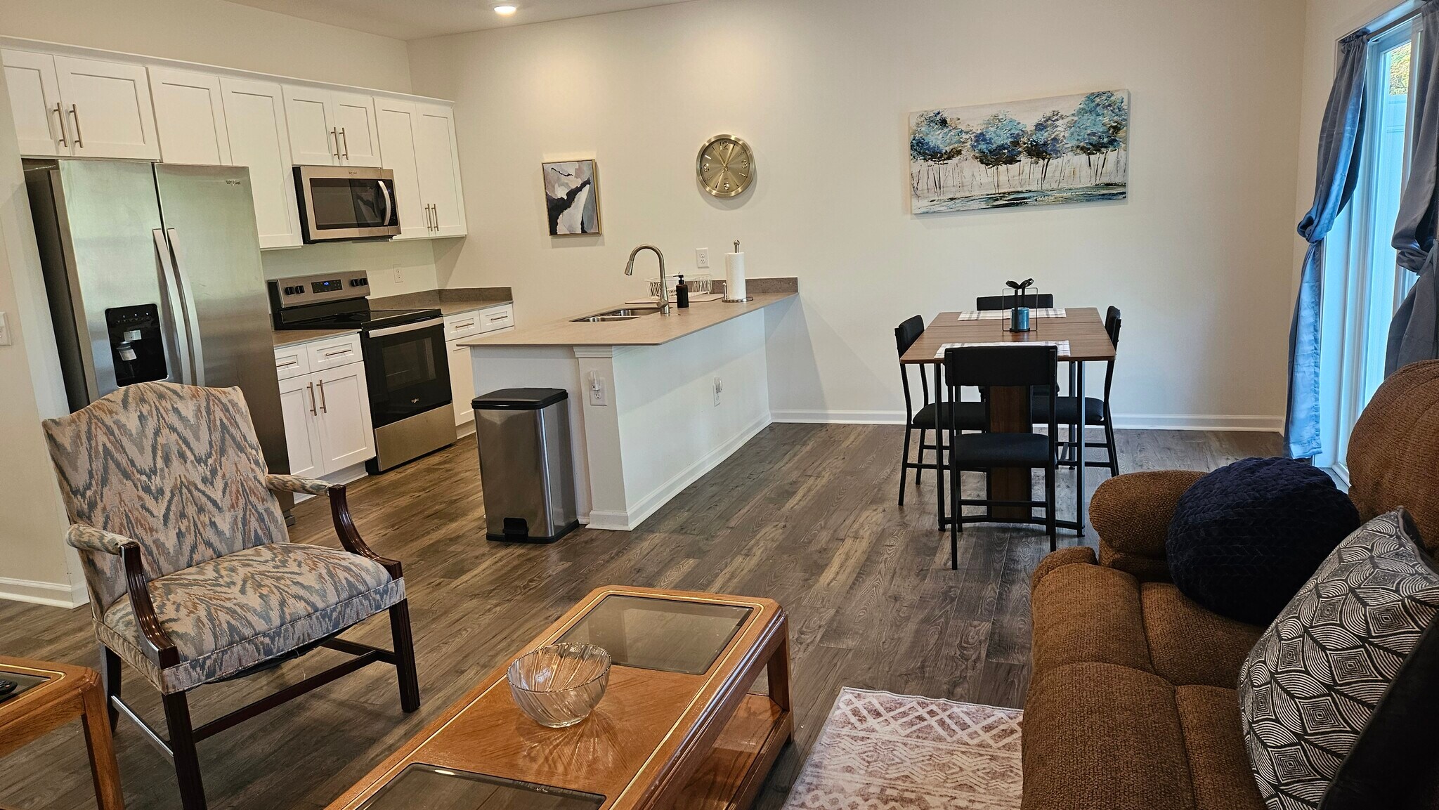 Dr, kitchen - 1106 Saylors Pl