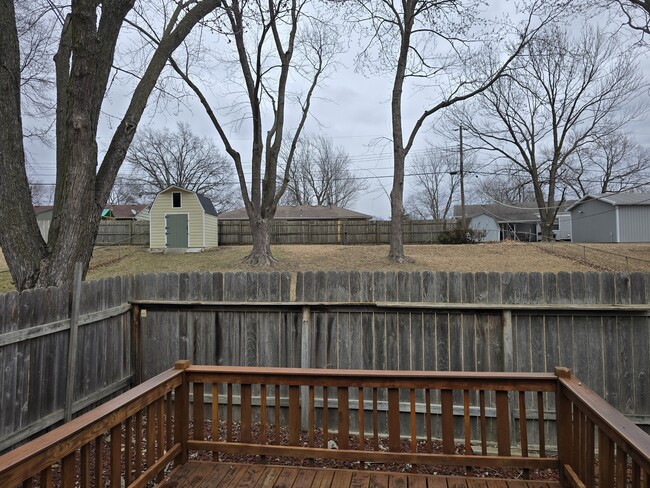 Building Photo - 7517 N Lydia Ave