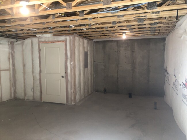 Building Photo - Coming Soon! Spacious 3-Bedroom Townhome i...