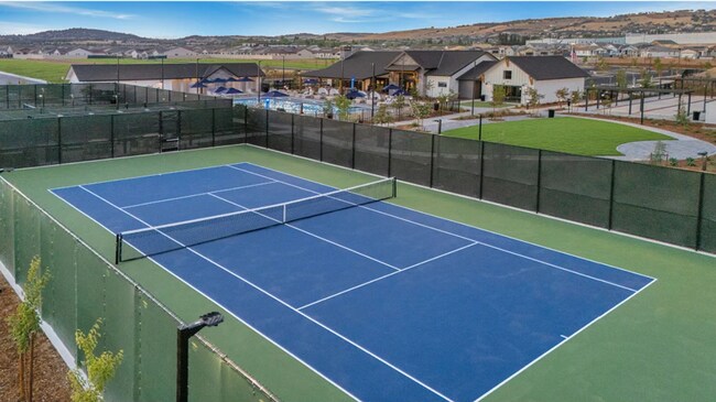 Building Photo - Executive Single Story Rental in HIGHLY DESIRABLE Heritage 55+ Community!