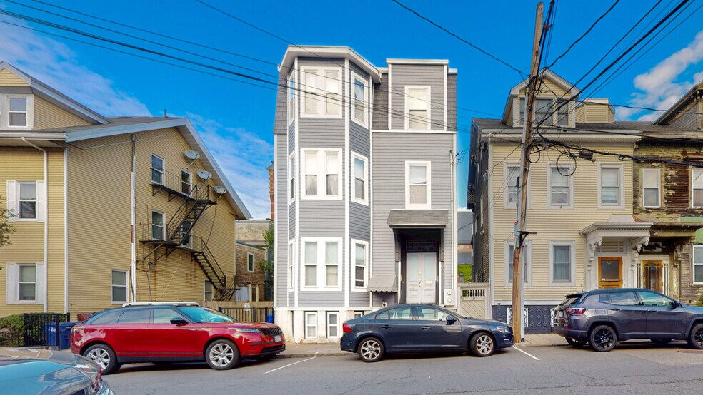 Building Photo - 32 G St