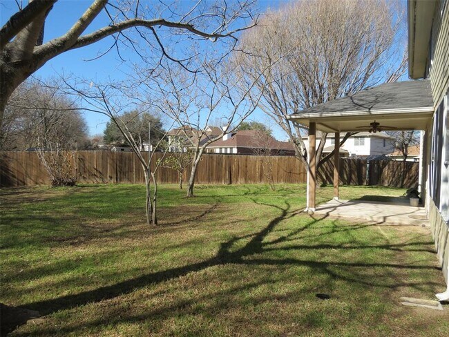 Building Photo - 12604 Linford Dr