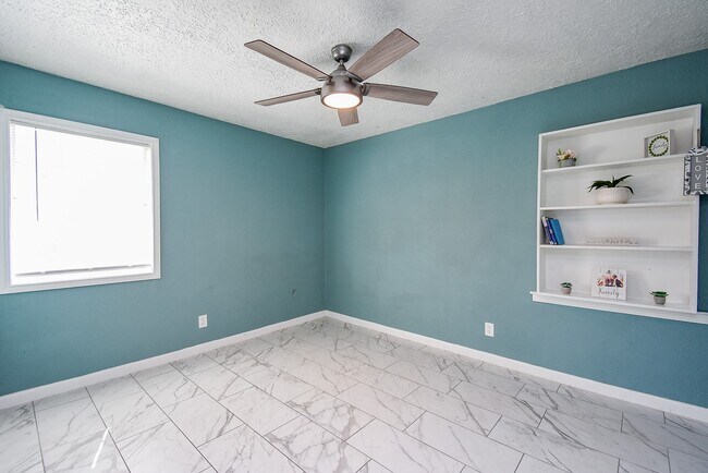 Building Photo - 2708 Morningside Ln