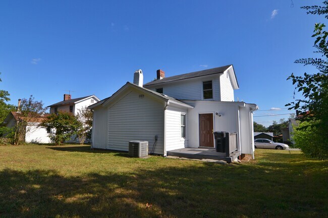 Building Photo - 1311 13th St