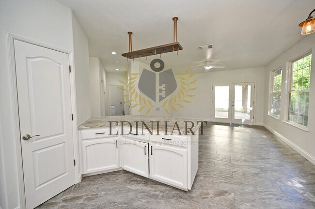 Building Photo - 21678 Eastmere Ln