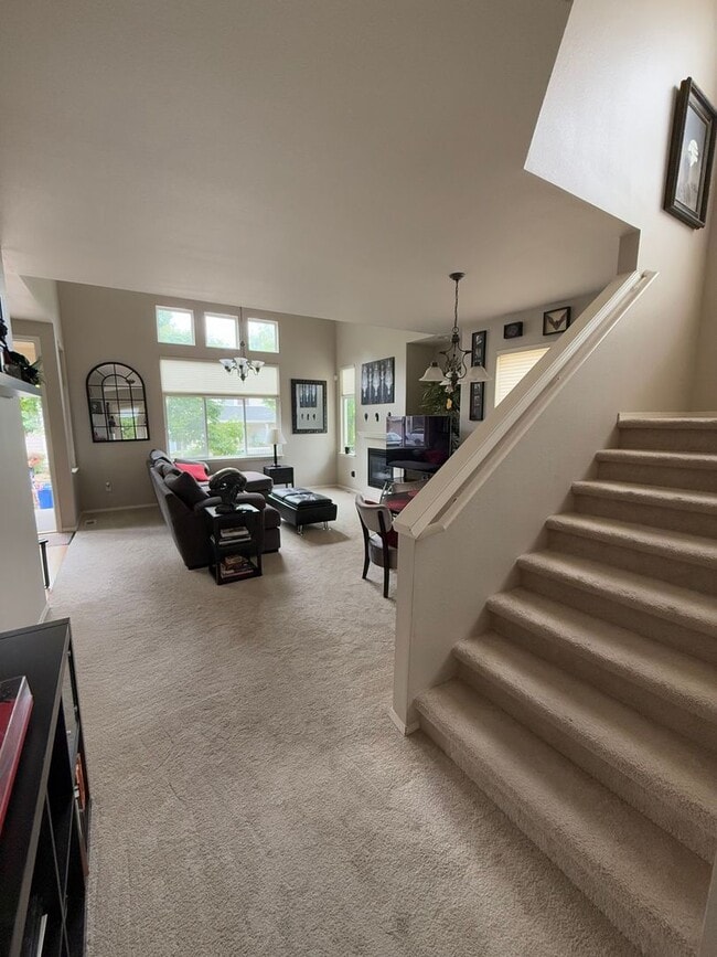 Building Photo - Darling Bellevue Home!