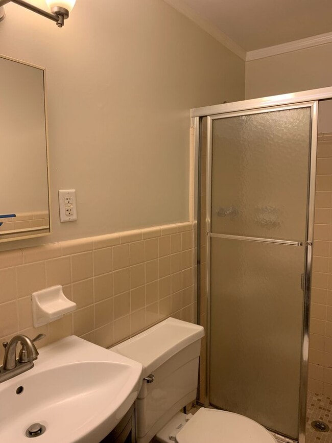 Building Photo - 1000 College Station Rd