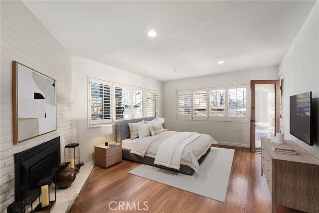 Building Photo - 330 28th St