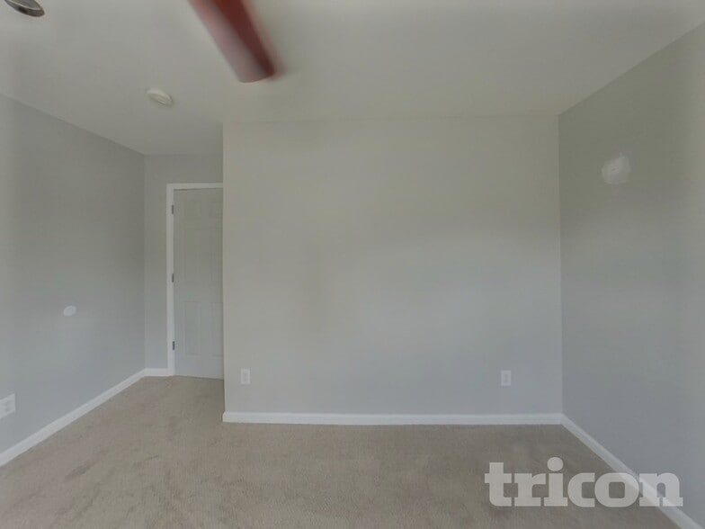 Building Photo - 7457 Mistydawn Dr