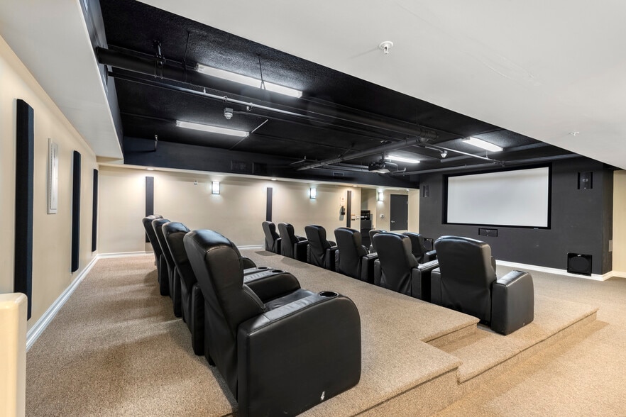 Building Photo - 3750 Santa Rosalia Dr
