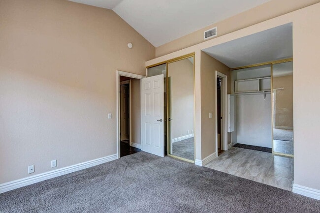 Building Photo - Spacious 2 Bedroom, 2 Bath – End Unit with...