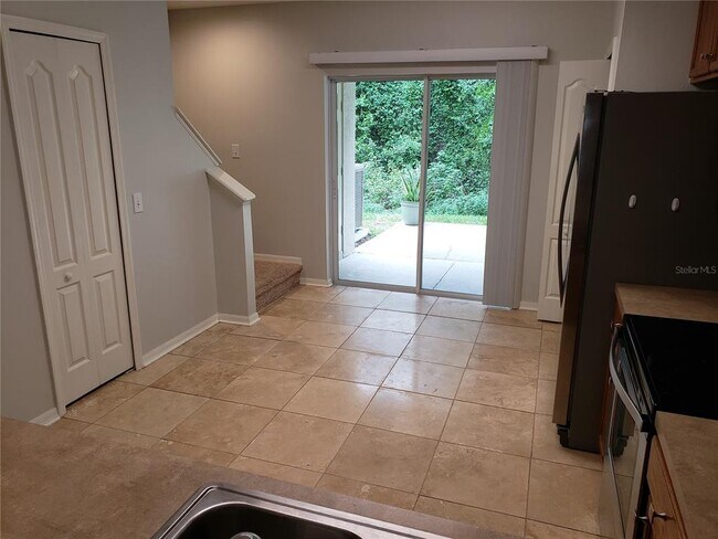 Building Photo - 5870 Fishhawk Ridge Dr