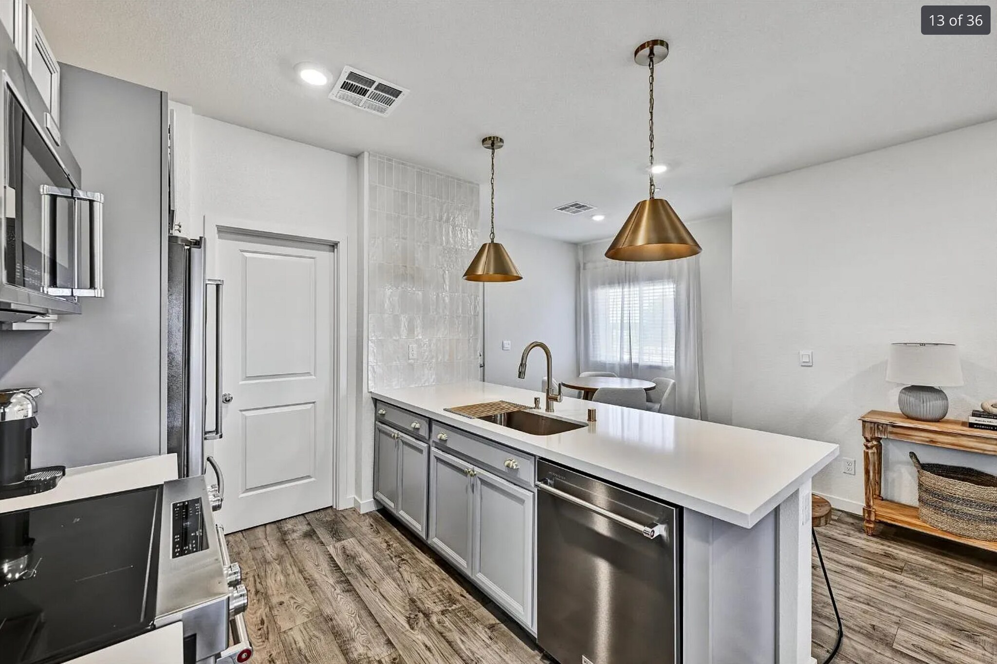 Building Photo - 5048 Cumberland Dr