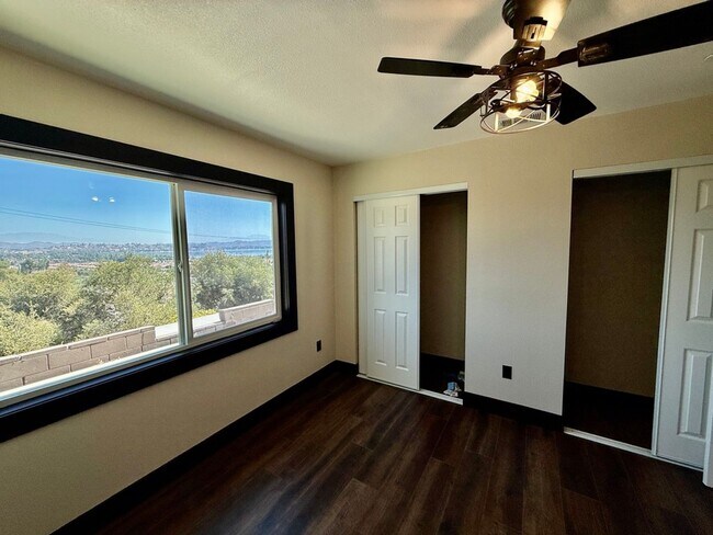 Building Photo - 15178 Darnell Dr