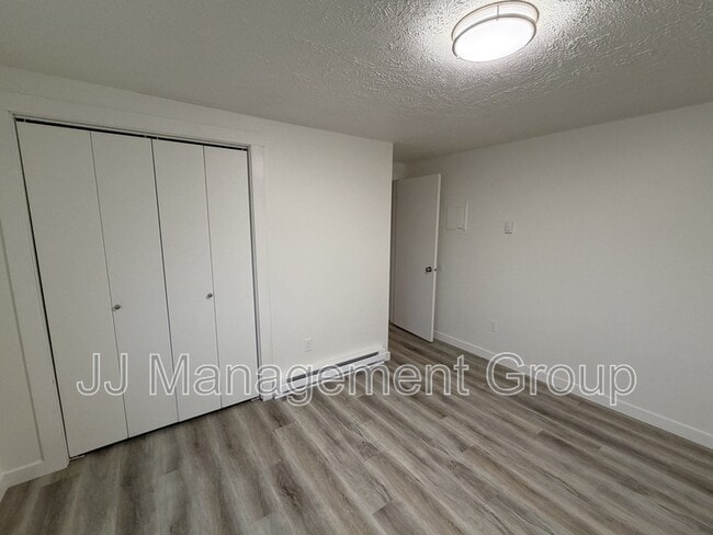 Building Photo - 1223 2nd St