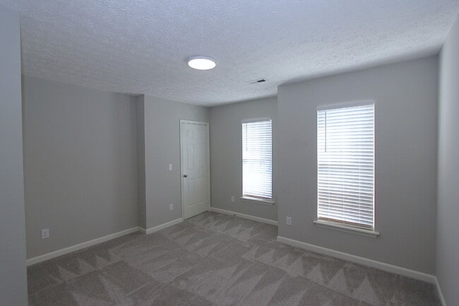 Building Photo - Charming 3-Bedroom Home in Raleigh!