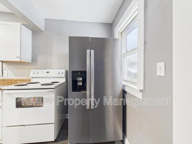 Building Photo - 754 Arcadia Ave