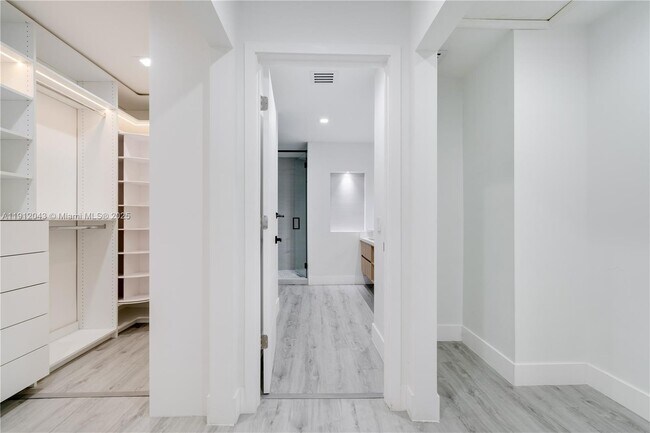 Building Photo - 11583 NW 69th Terrace