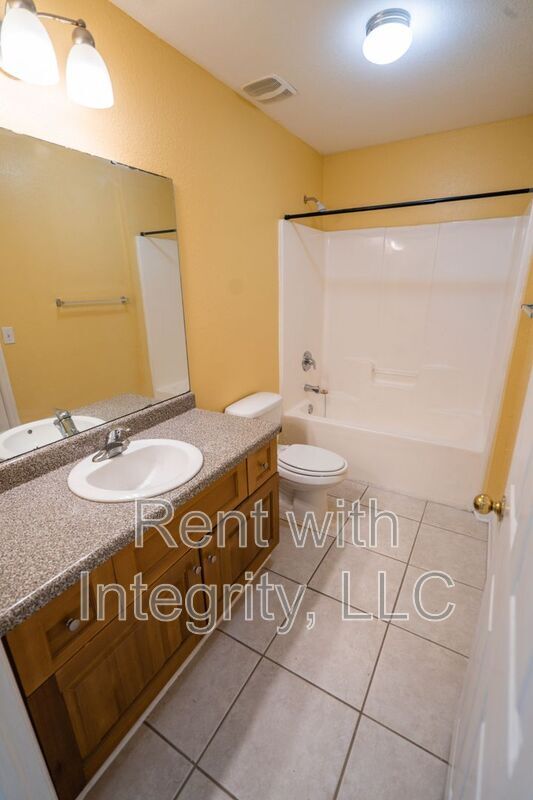 Building Photo - 3314 Sawtooth Dr