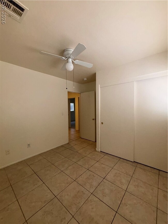 Building Photo - 1265 Orchard View St