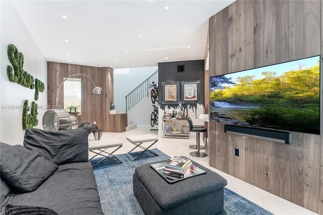 Building Photo - 18460 NE 30th Ave