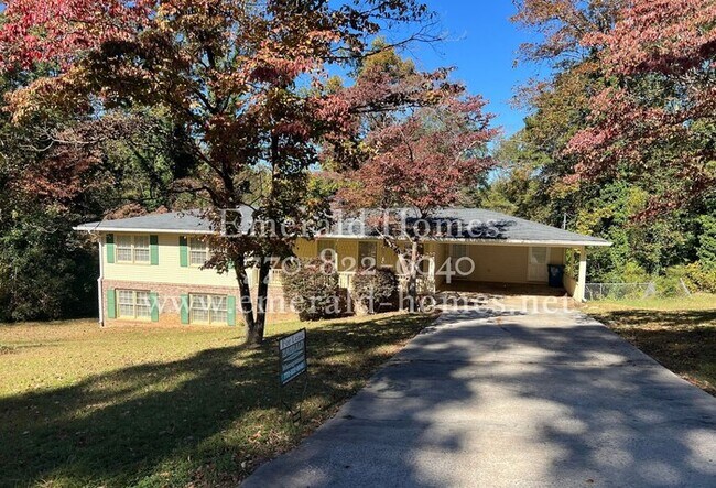 Primary Photo - Huge 5 bedroom home in Lawrenceville NOW READY!