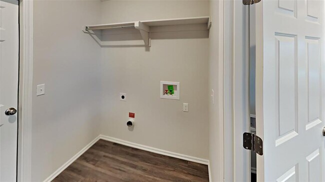 Building Photo - 1024 S Appaloosa Ln