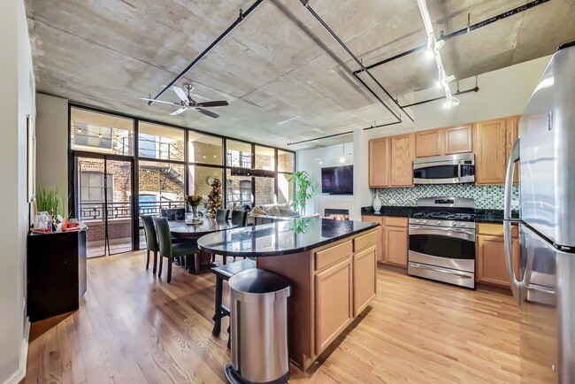 Building Photo - 520 S State St