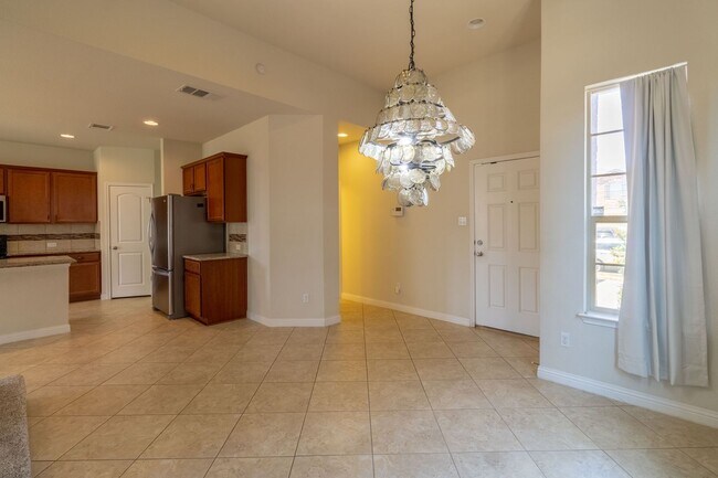 Building Photo - Gorgeous 3 bed / 2.5 bath just North of The Domain!