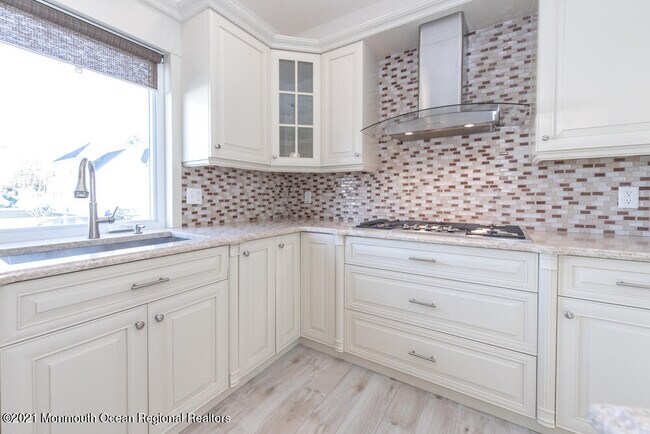 Building Photo - 12 Cindy Ct