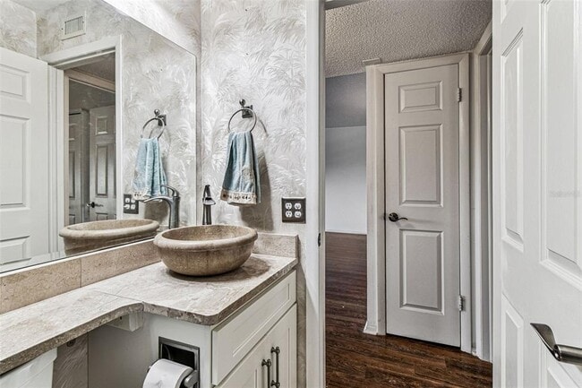 Building Photo - 2455 Finlandia Ln