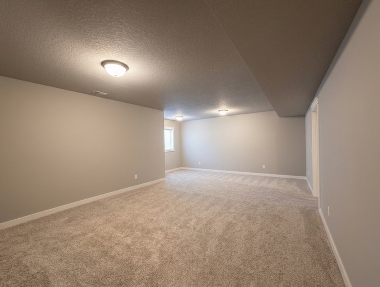Building Photo - 5815 Quarry Dr