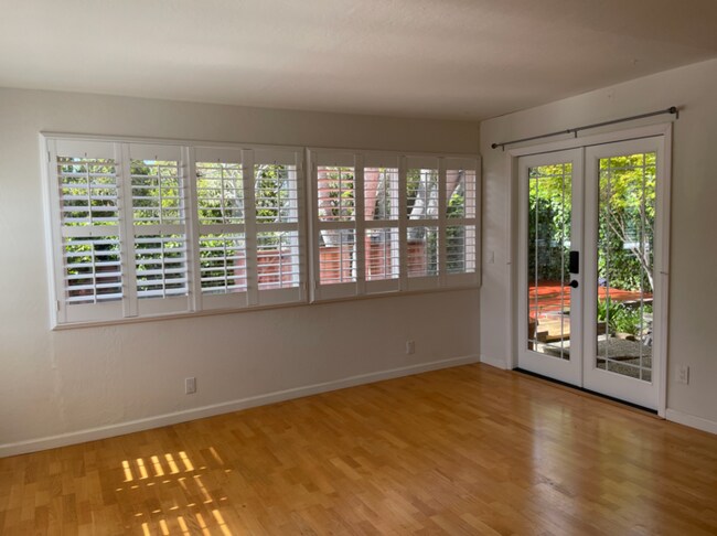 Building Photo - Charming Two Bedroom Pacific Grove Home