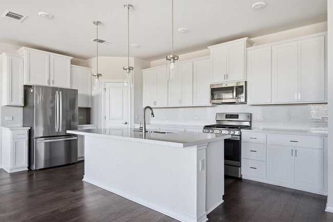 Building Photo - 4806 Plum Peach Bend