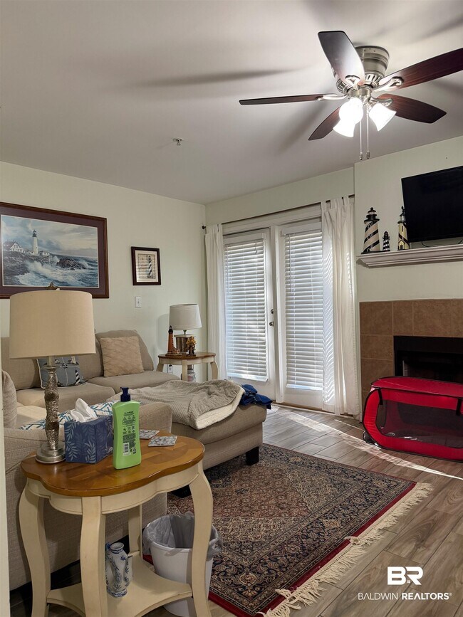 Building Photo - 1517 Regency Rd