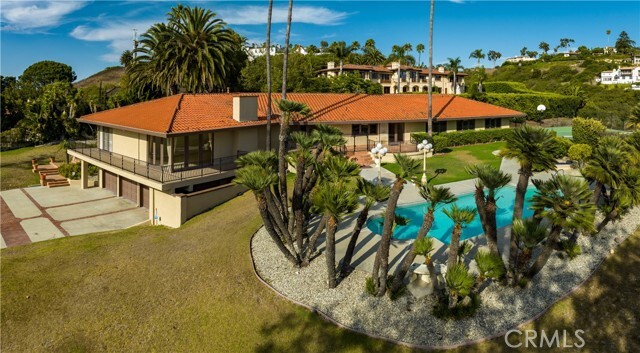 Building Photo - 984 La Cresta Pl