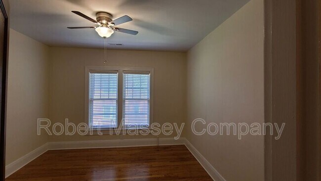 Building Photo - 333 S Peterson Ave