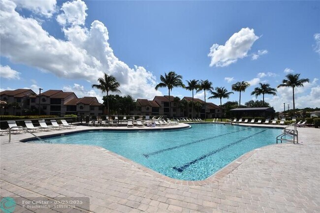Building Photo - 10691 NW 12th Dr